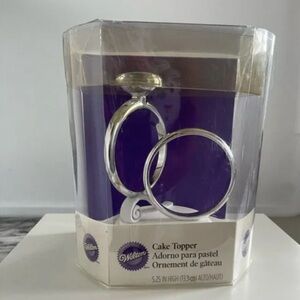Wilton Engagement and Wedding Band Cake Topper